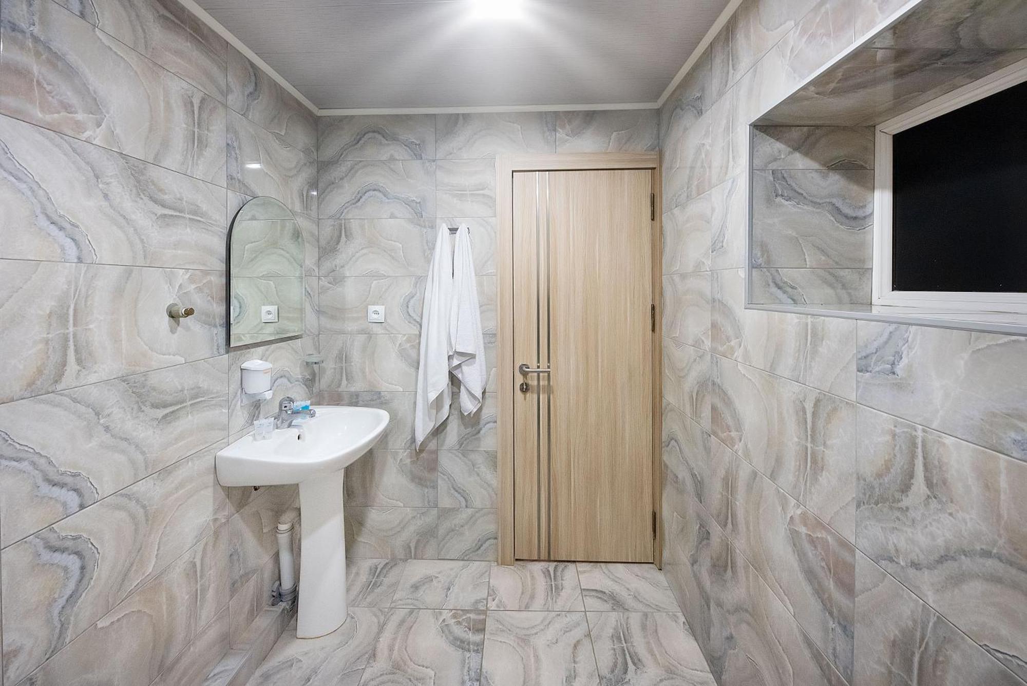 Apart Hotel Georgia Gold Tbilissi Extérieur photo